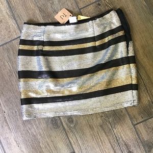 Esley small silver and black mini skirt